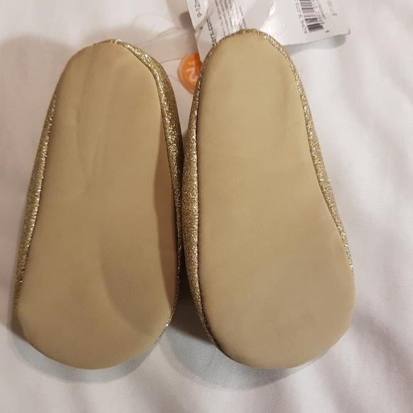 Carter's New gold sparkly crib shoes - Picture 4 of 6